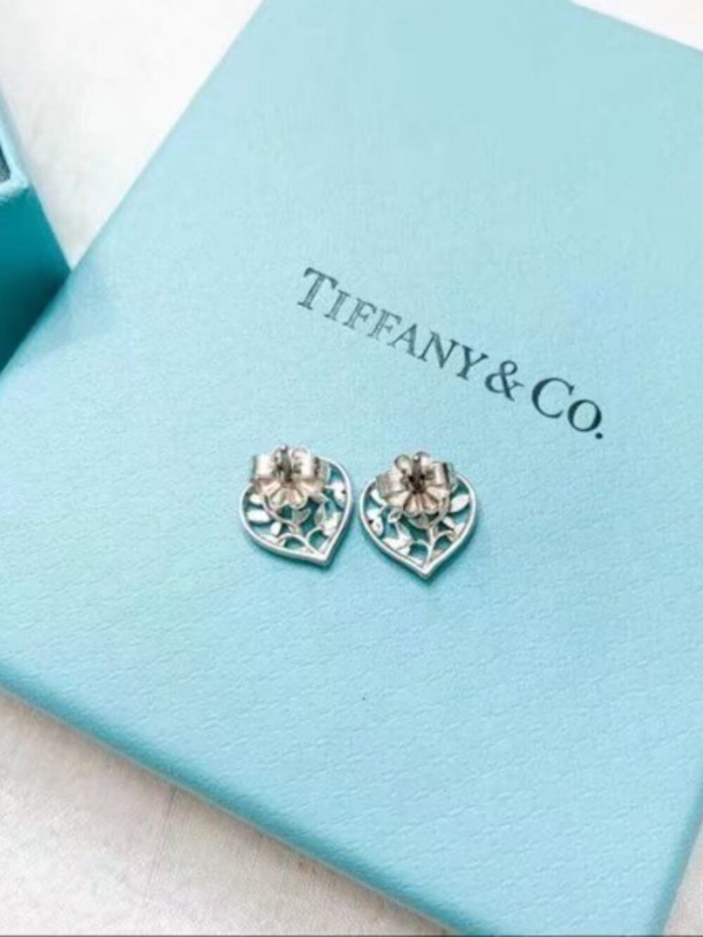 Authentic Tiffany & Co. earrings - Picture 5 of 6